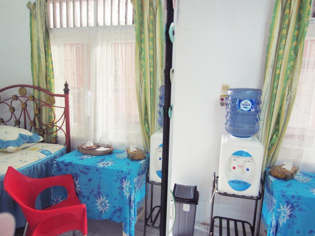 Griya 24 Homestay Medan Zewnętrze zdjęcie
