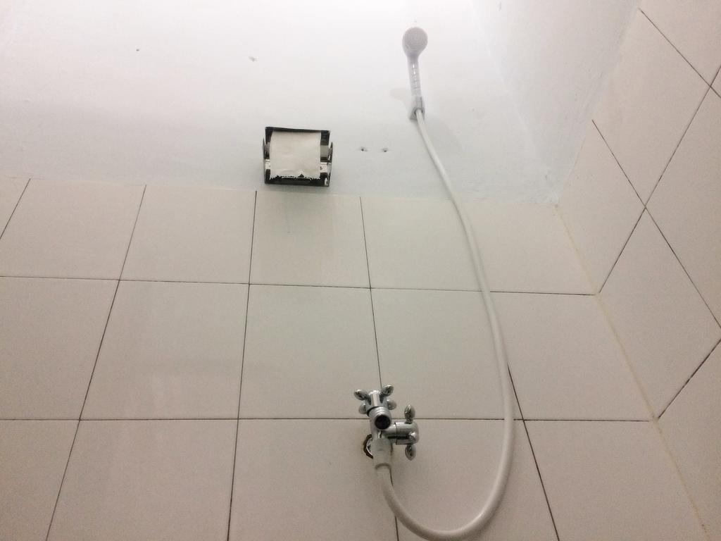 Griya 24 Homestay Medan Zewnętrze zdjęcie