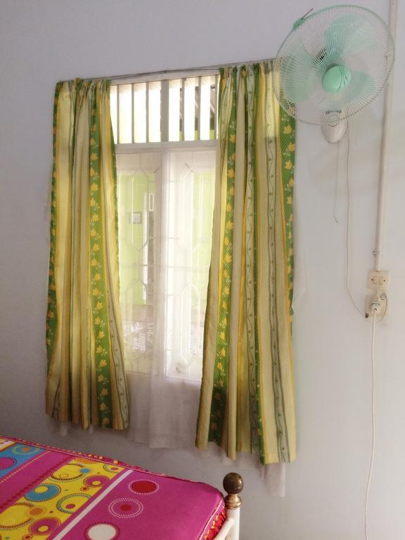 Griya 24 Homestay Medan Zewnętrze zdjęcie