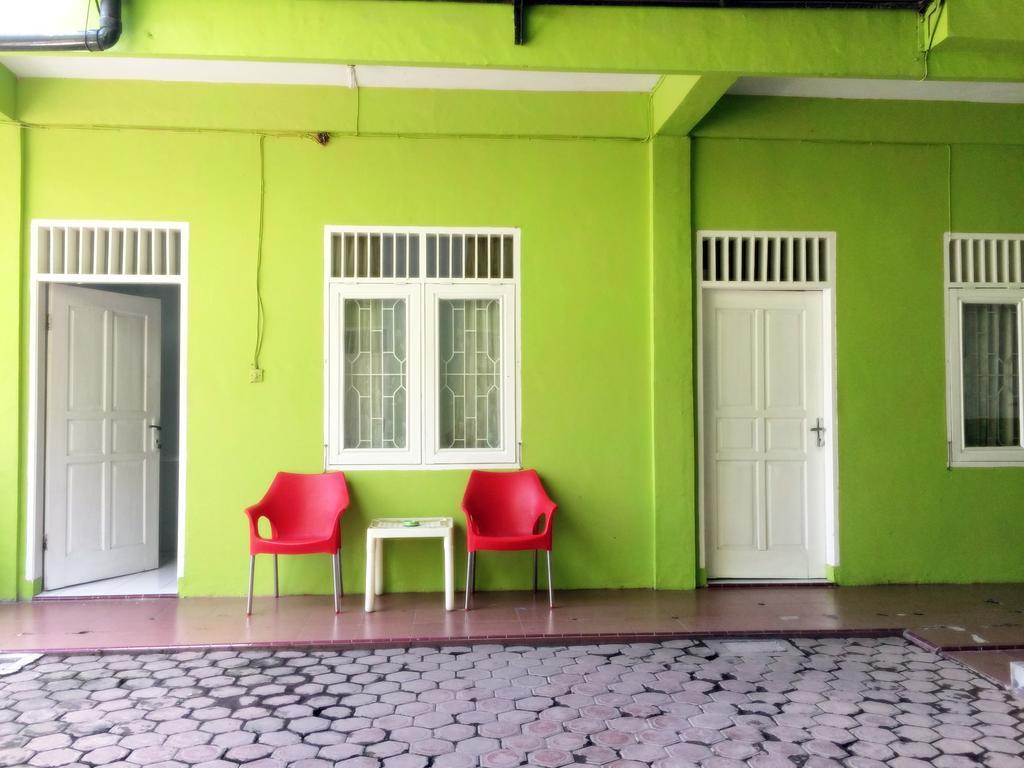Griya 24 Homestay Medan Zewnętrze zdjęcie